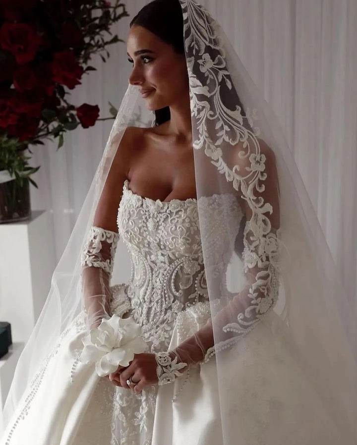 Arabic Lace Saudi Ball Gown Wedding Dress For Bride Strapless Pearls Satin Wedding Dresses Ruffle Dubai R Bridal Gowns Plus Size