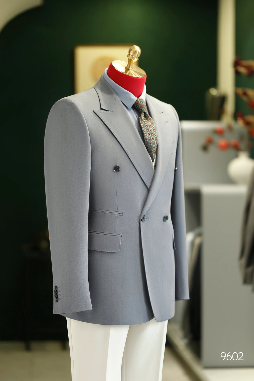 Double-Breasted Light Grey Wool Suit | Tailored Formal Groom & Business Suit by 男装