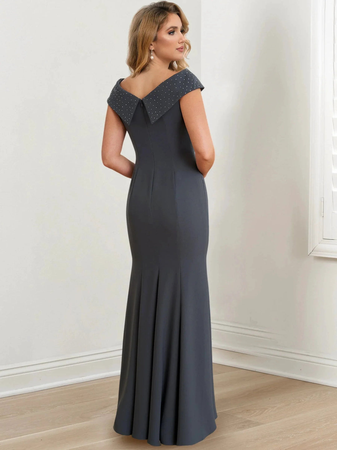 Sheath/Column Jewel Neck Floor-Length Mother of the Bride Dresses by Dreamylily
