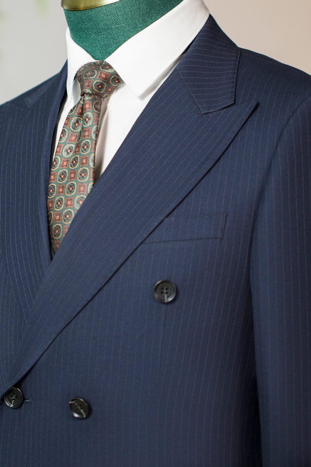 Double-Breasted Pinstripe Navy Wool Suit | Tailored Formal Groom &amp; Business Suit by 男装