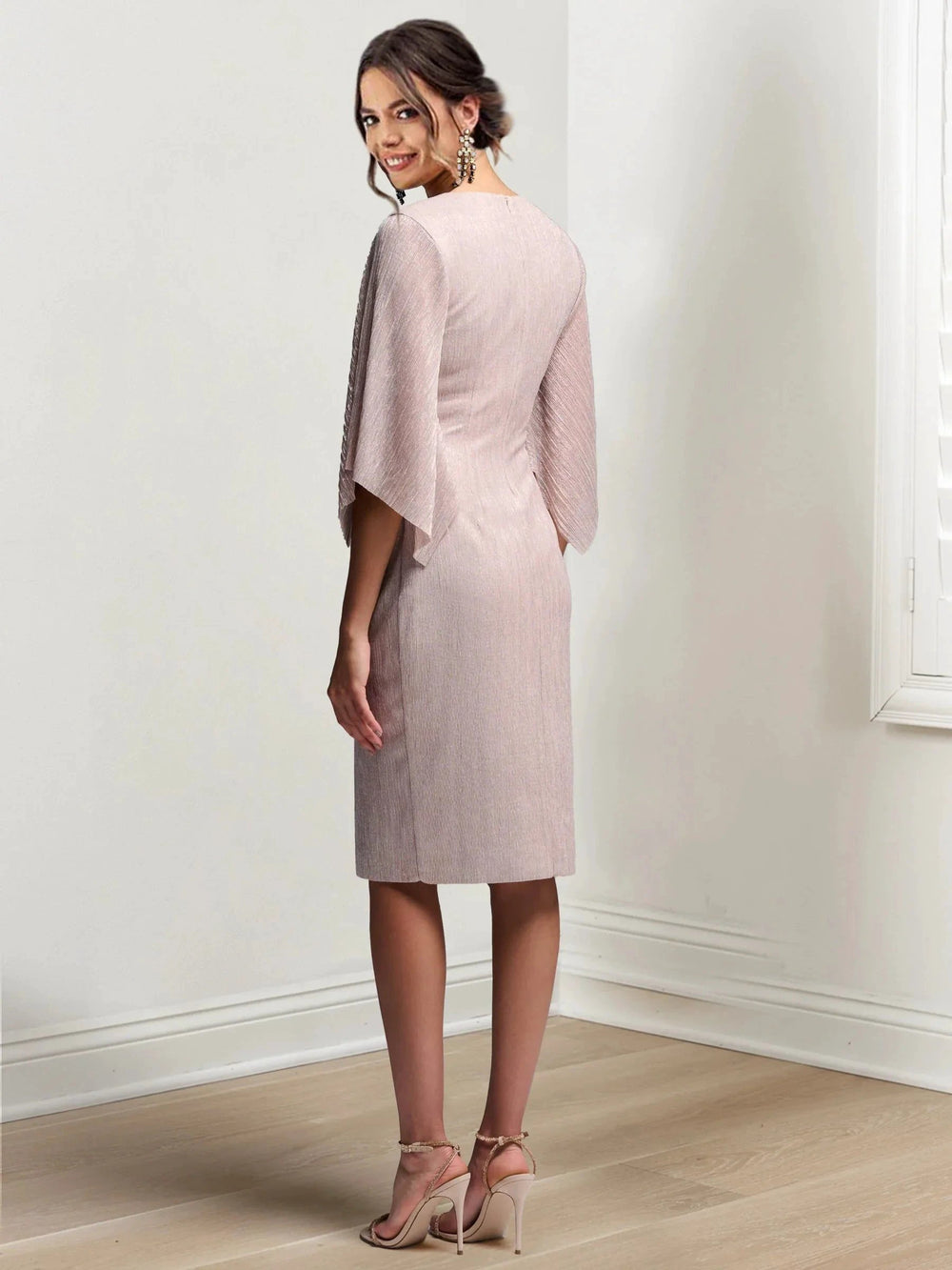 Sheath/Column V-Neck Knee-Length Mother of the Bride Dresses by Dreamylily