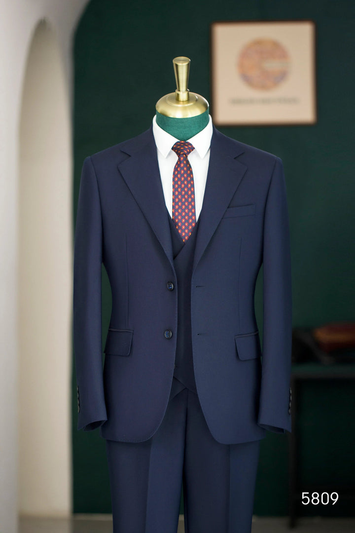 Navy Blue Wool 3-Piece Wedding Suit | Tailored Groom &amp; Groomsmen Attire by 男装