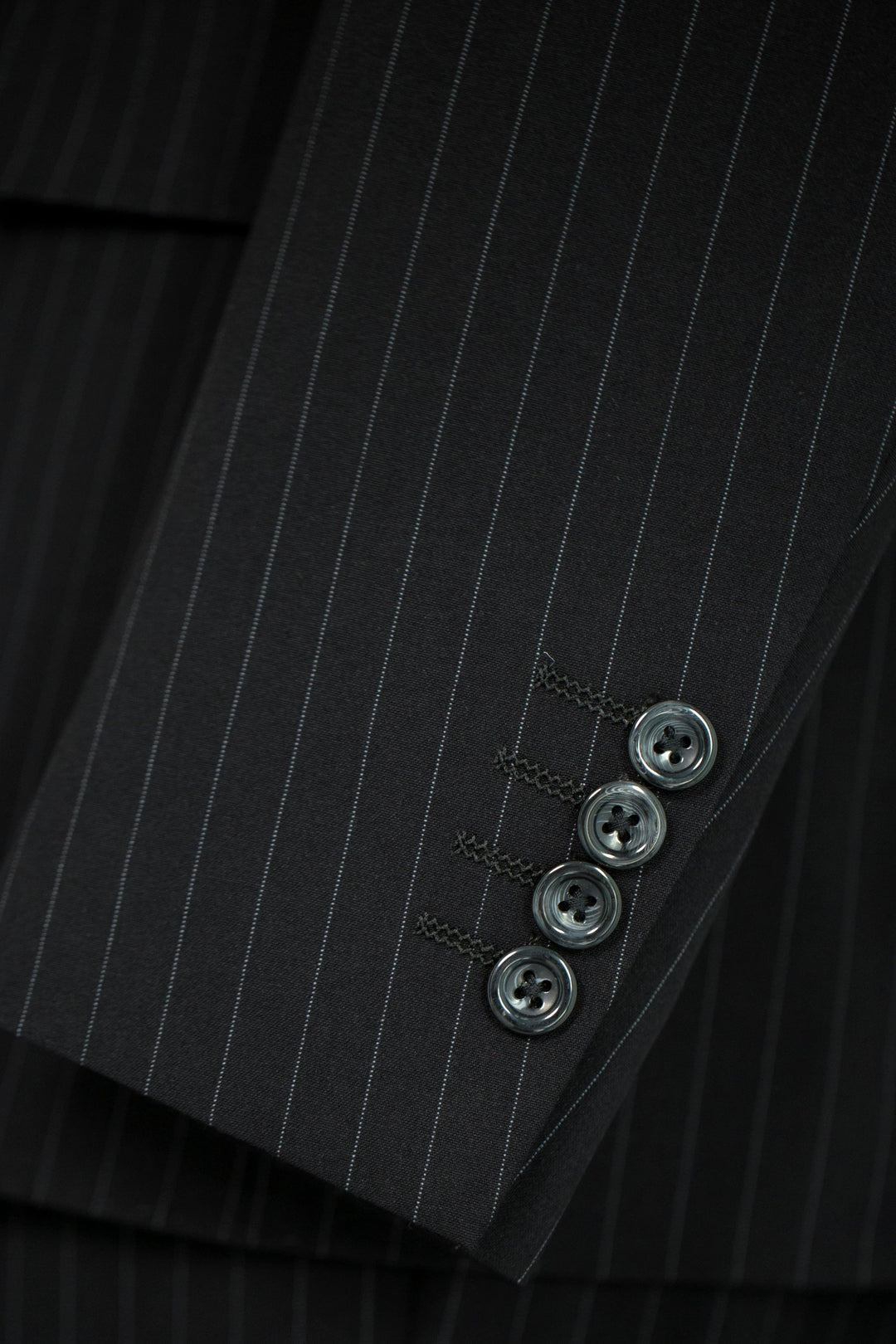 Black Pinstripe Wool Double-Breasted 3-Piece Wedding Suit | Tailored Groom &amp; Groomsmen Attire by 男装
