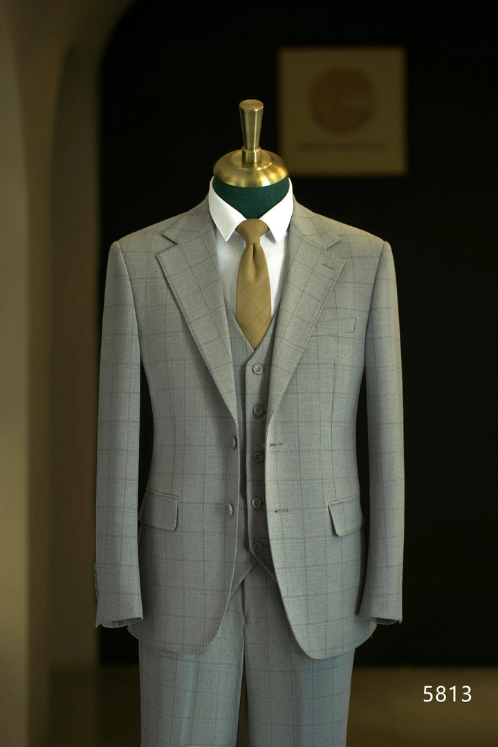 Light Grey Windowpane Check Wool 3-Piece Wedding Suit | Tailored Groom &amp; Groomsmen Attire by 男装