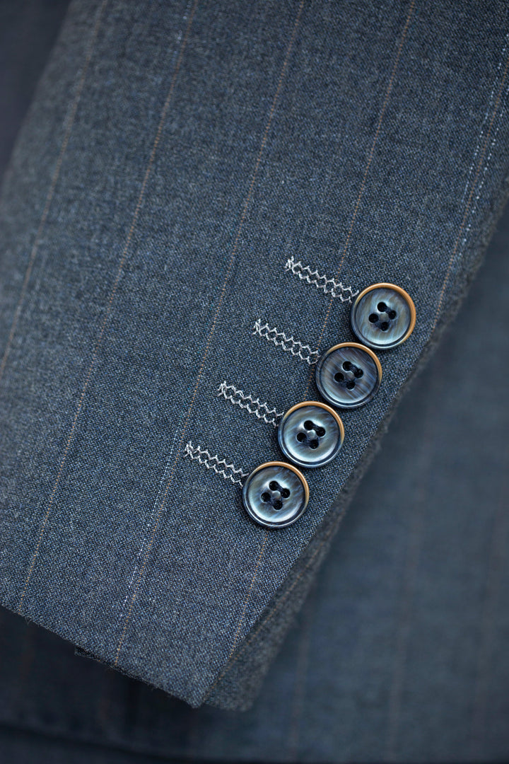 Charcoal Gold Pinstripe Wool Double-Breasted 3-Piece Wedding Suit | Tailored Groom &amp; Groomsmen Attire by 男装