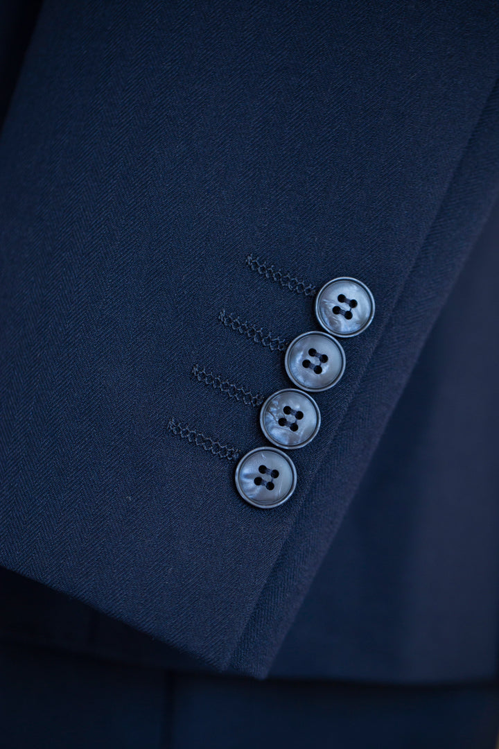 Navy Blue Wool 3-Piece Wedding Suit | Tailored Groom &amp; Groomsmen Attire by 男装