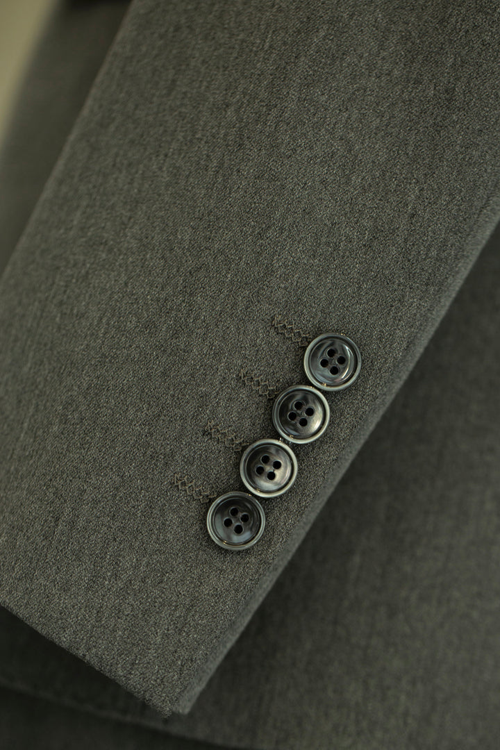 Charcoal Grey Wool Double-Breasted 3-Piece Wedding Suit | Tailored Groom &amp; Groomsmen Attire by 男装