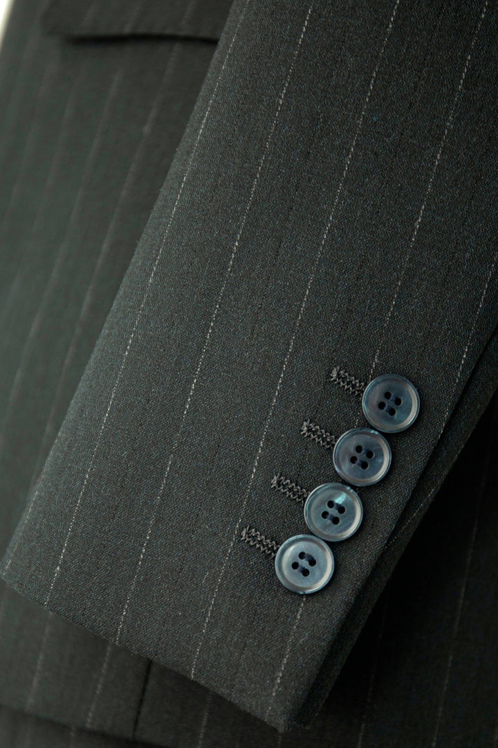 Double-Breasted Charcoal Pinstripe Wool Suit | Tailored Formal Groom &amp; Business Suit by 男装