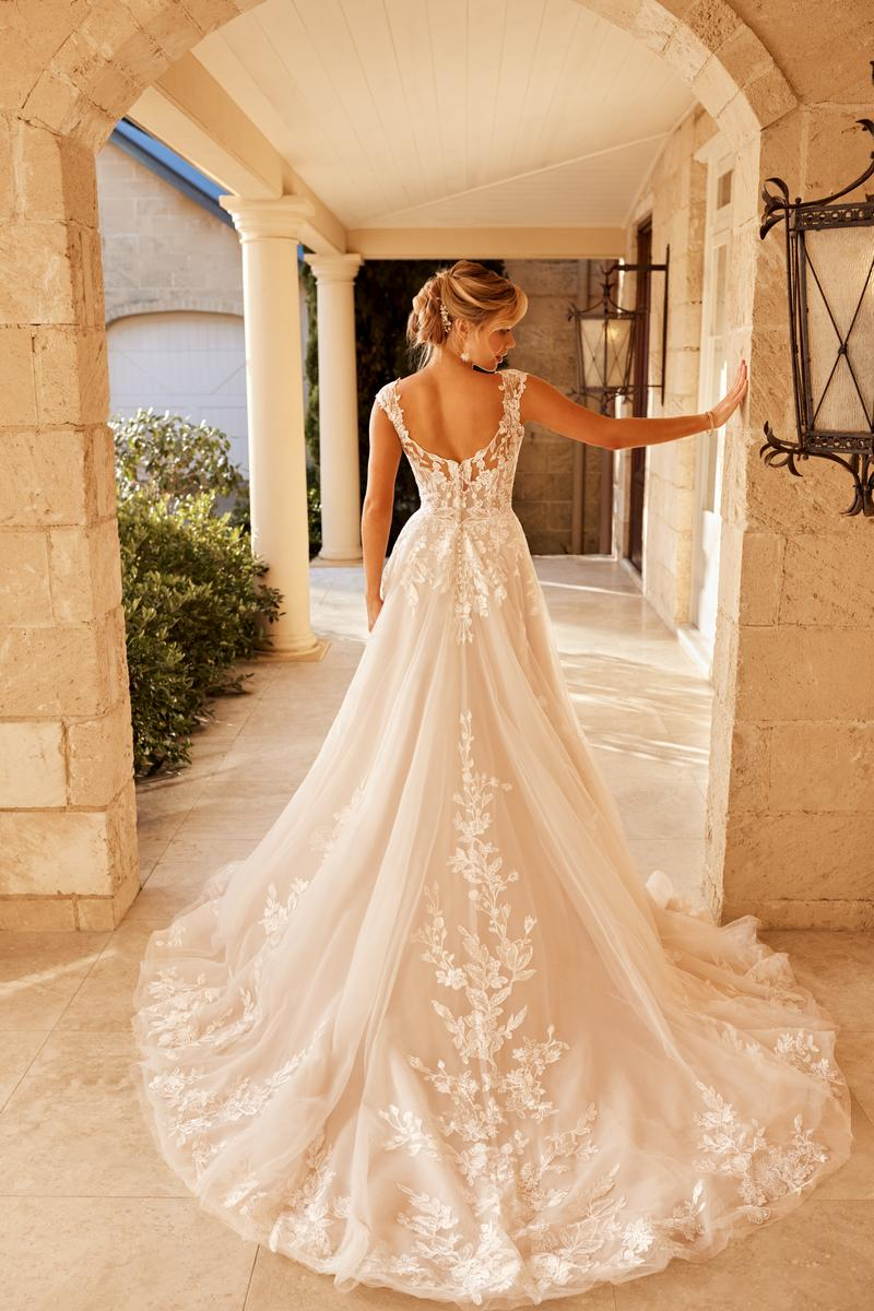 Elegant Wedding Dress For Women V-Neck Cap Sleeve Lace Appliques Vestidos De Novia With Button Sweep Train