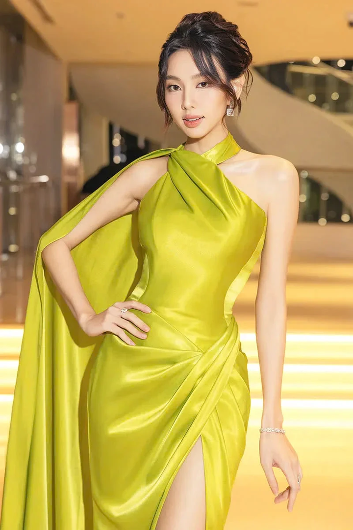 Gorgeous Green Halter Satin Slit Mermaid Prom Dress Long Evening Dress Y8562 by simplepromdress