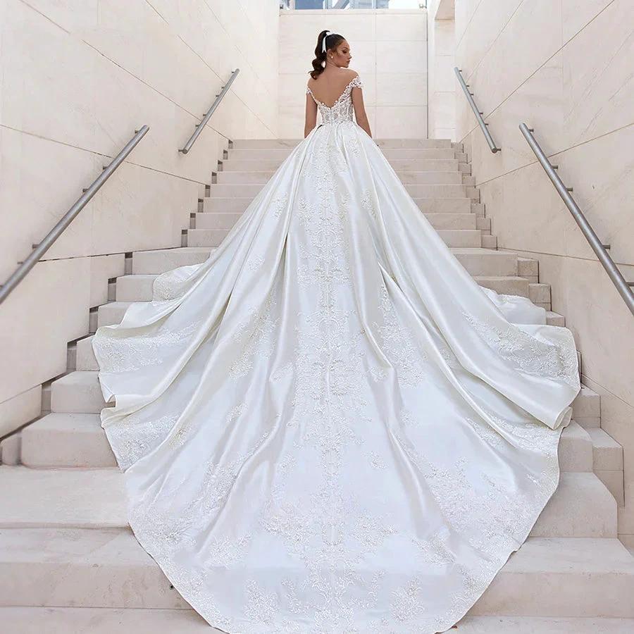 Sexy Off Shoulder Wedding Dresses A-Line Lace Applique Women&