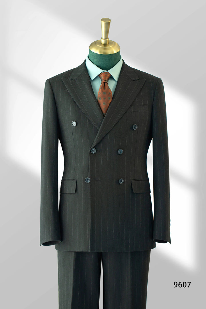Double-Breasted Charcoal Pinstripe Wool Suit | Tailored Formal Groom &amp; Business Suit by 男装