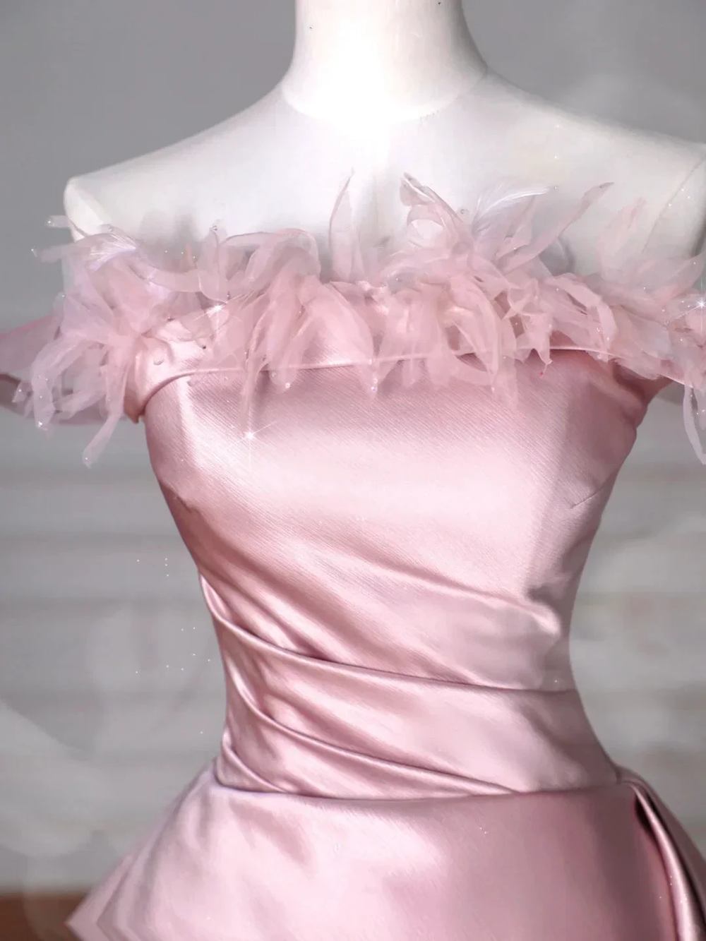 Elegant Feathers Neck Strapless Tulle Satin Ball Gown Pink A Line Prom Evening Dress Y8629 by simplepromdress