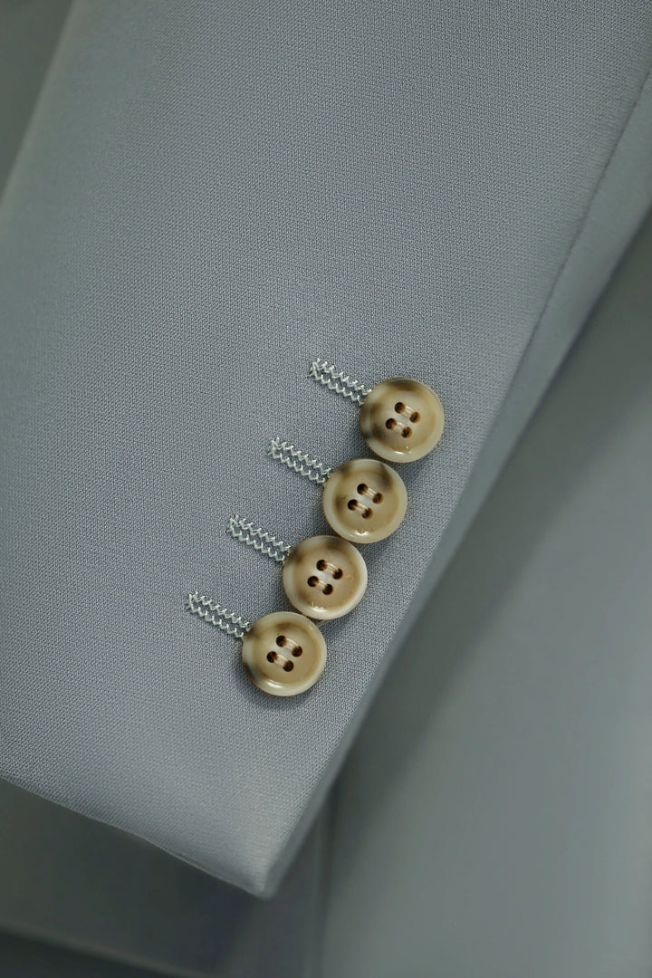 Three-Piece Light Grey Wool Suit | Tailored Formal Groom &amp; Business Suit by 男装