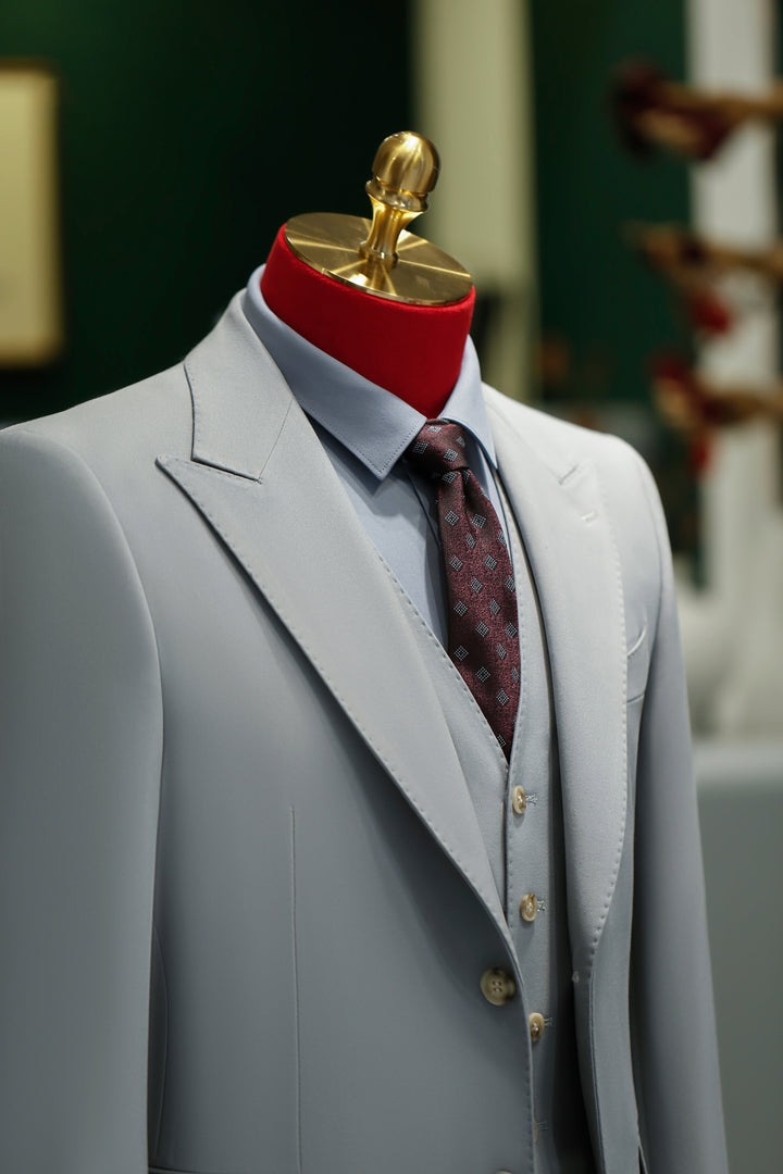 Three-Piece Light Grey Wool Suit | Tailored Formal Groom &amp; Business Suit by 男装