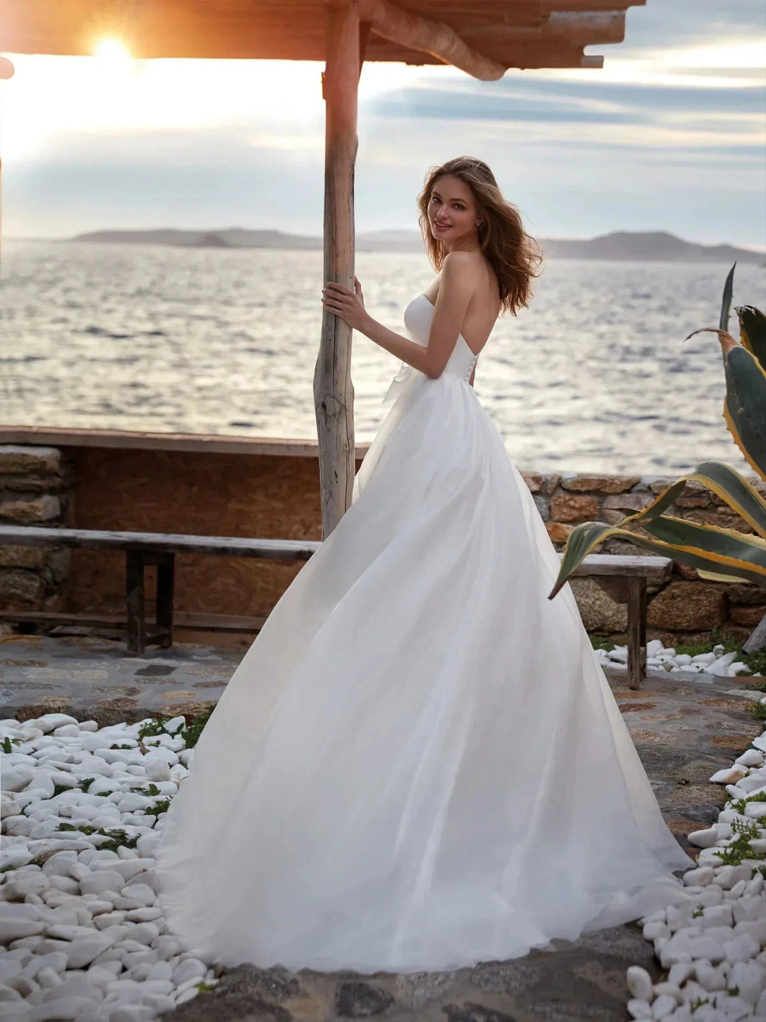 A-Line Gorgeous Round Neck Wedding Dresses Women&