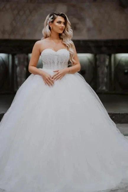 Ball Gown Sweetheart Sleeveless Charming Floor-Length Tulle Wedding Dresses with Appliques by misshow.com