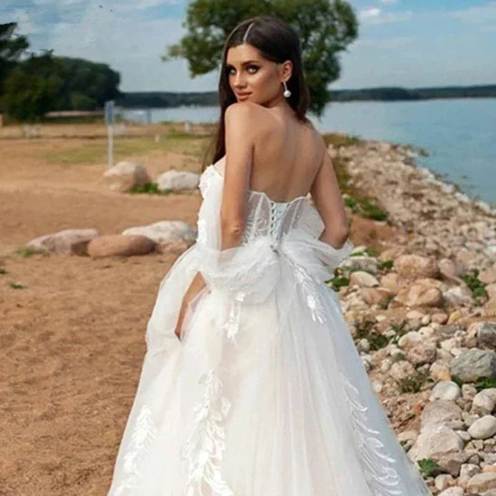 Beach Sweetheart Wedding Dresses For Women 2023 Bride Modern Lace A-LineAppliques Bridal Gown Off The Shoulder Robe De Mariée by payinti