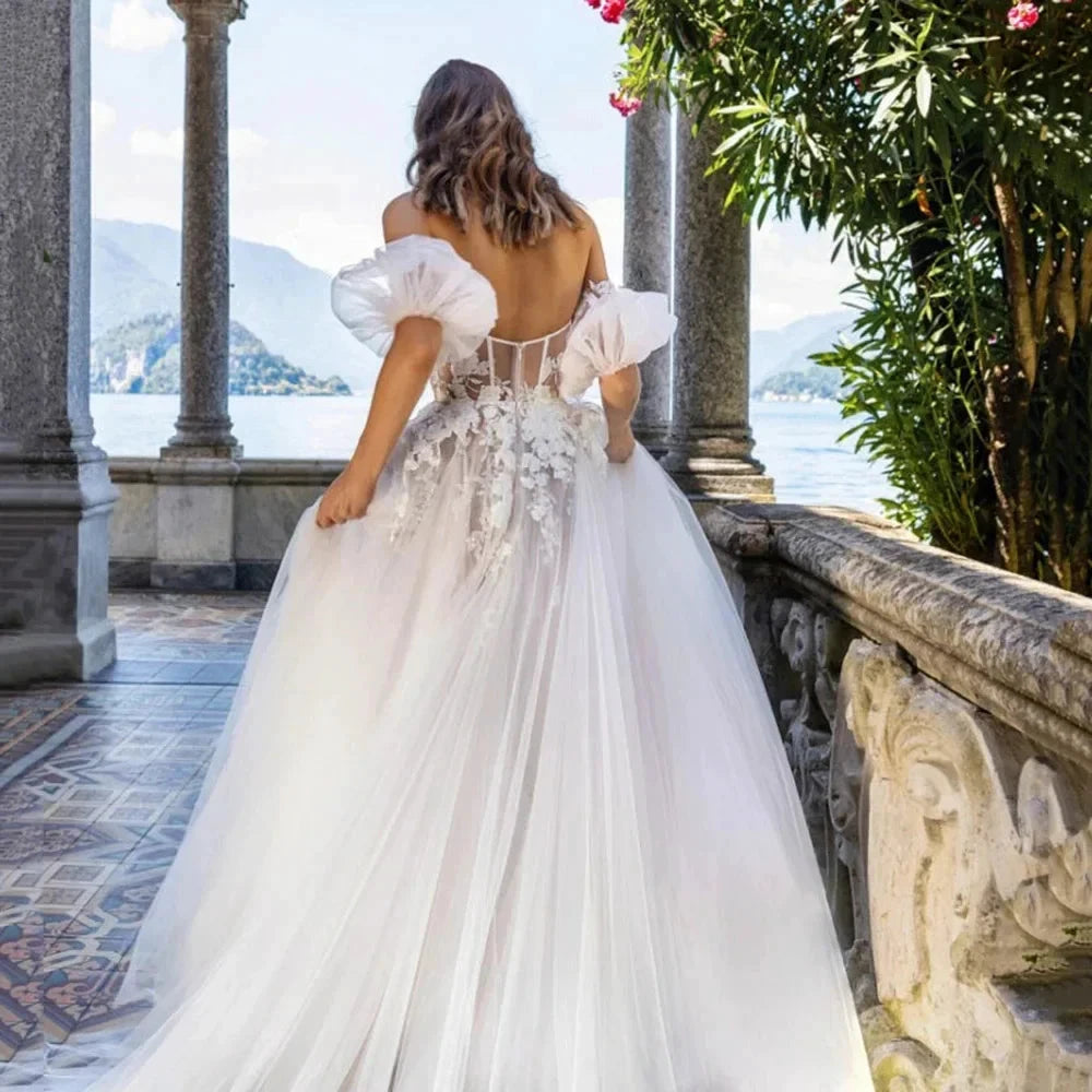Beauteous Lace Appliques Wedding Dress Sweetheart Short Puffy Sleeves Bridal Gown Zipper Back Court Train Vestidos De Novia by payinti