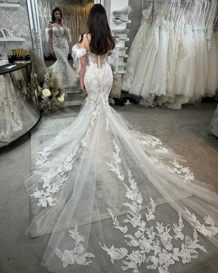 Beautiful Mermaid Sweetheart Sleeveless Appliques Tulle Lace Wedding Dresses by misshow.com