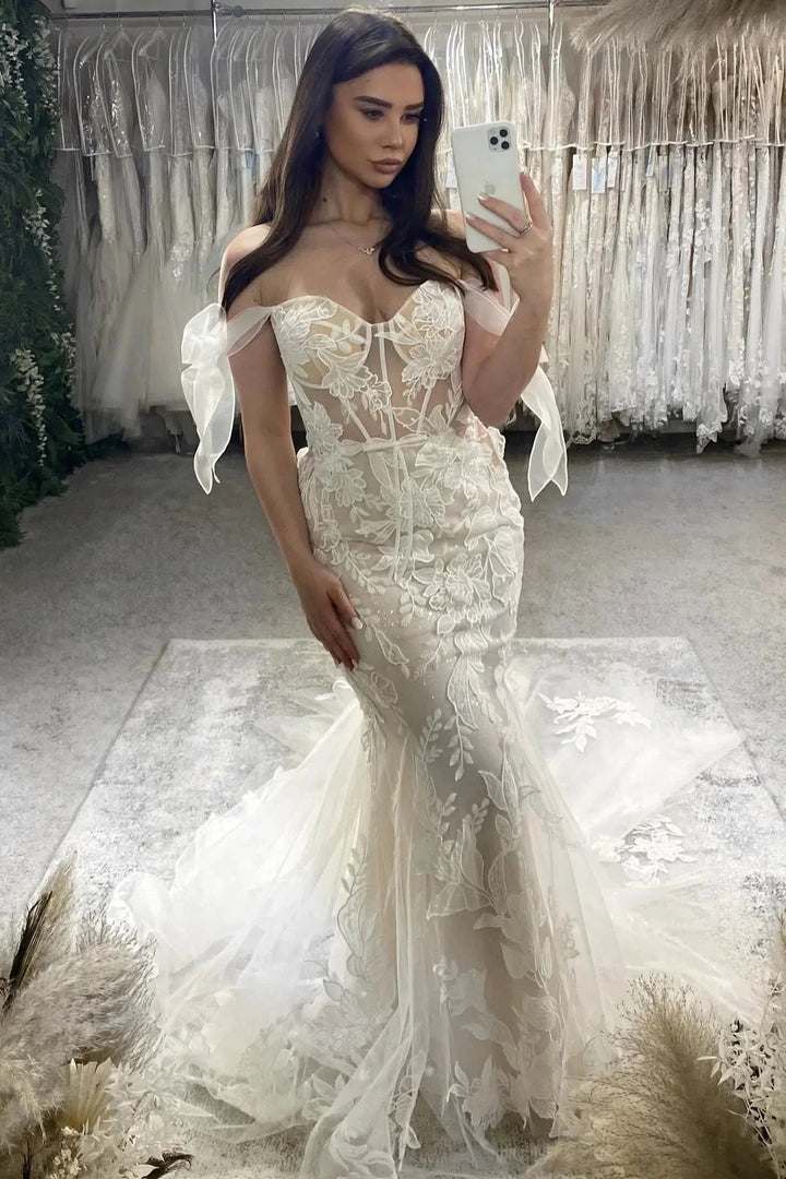 Beautiful Mermaid Sweetheart Sleeveless Appliques Tulle Lace Wedding Dresses by misshow.com