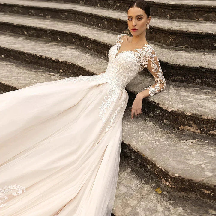 Boho Lace Tulle Wedding Dress Princess Champagne A-Line V-Neck Long Sleeves Appliques Illusion Backless With Button Bridal Gown by payinti