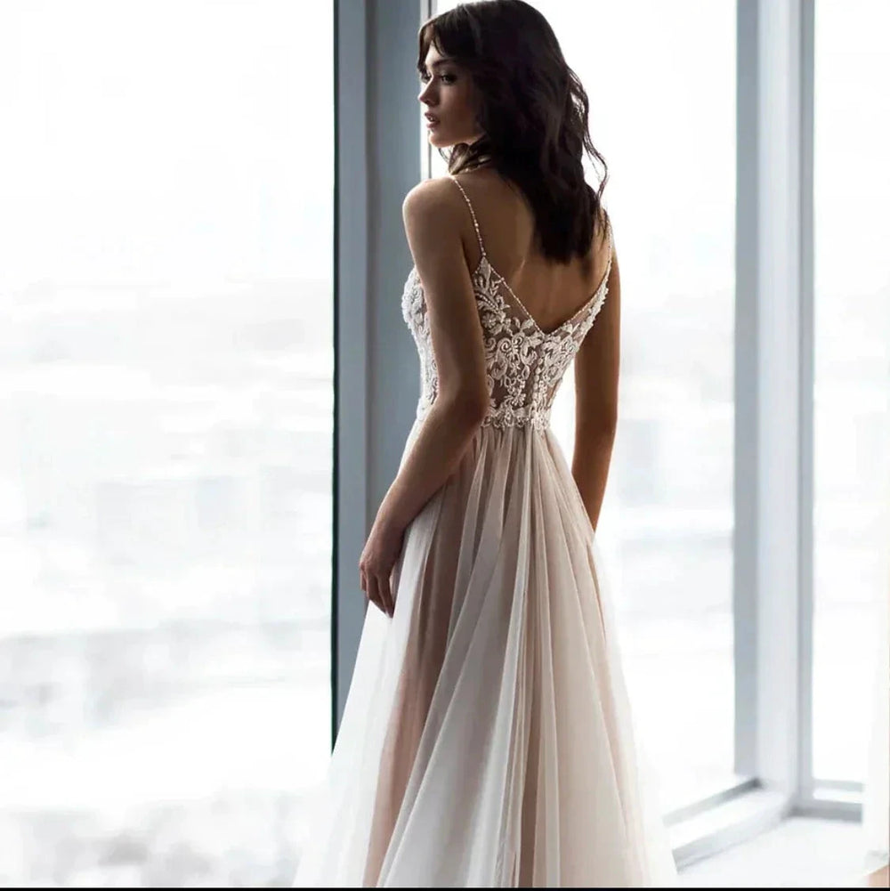 Charming Spaghetti Straps V Neck Wedding Dresses Lace Appliques Backless Tulle A Line Bridal Gowns Sweep Train Robe De Mariée by payinti