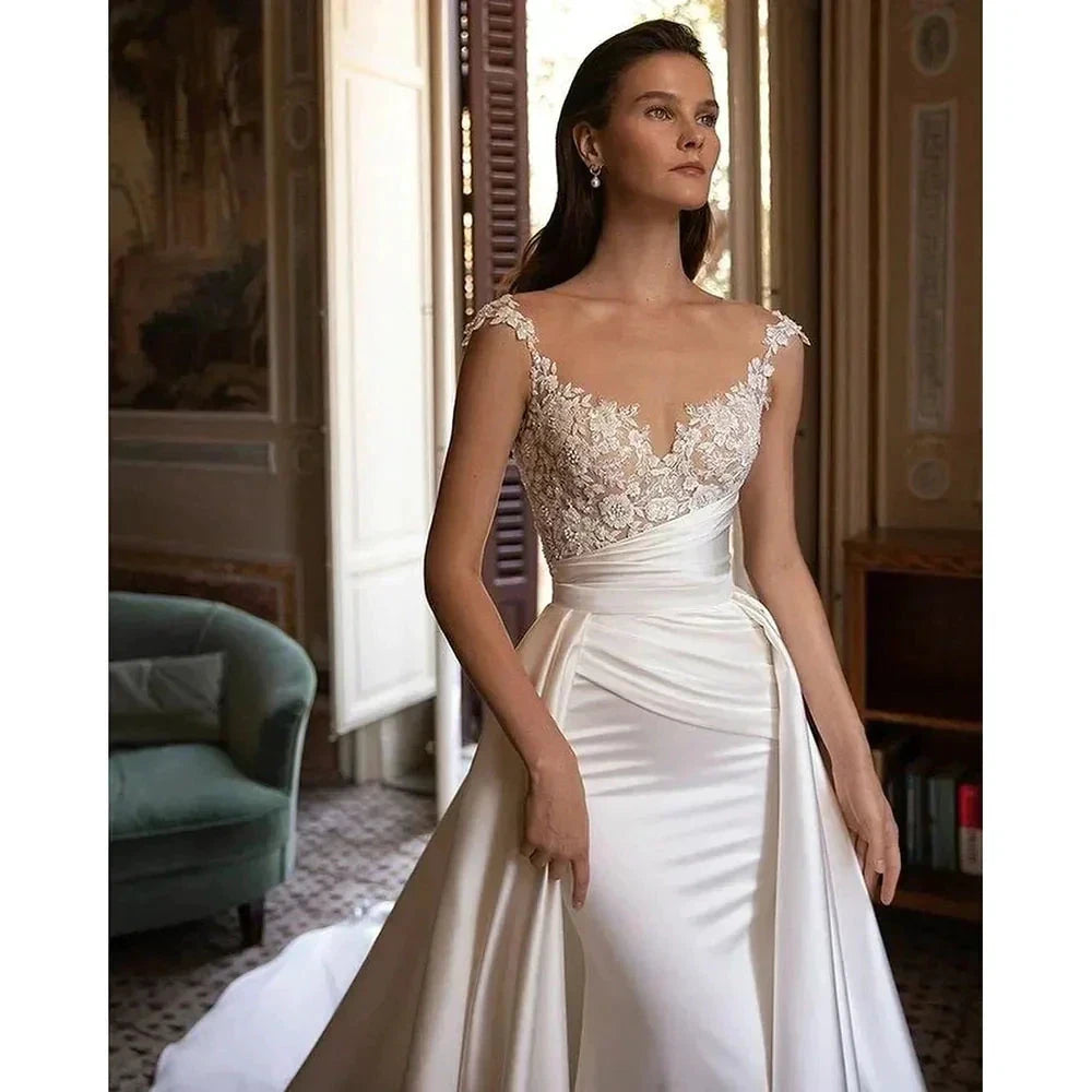 Classic Sexy Wedding Dresses A Line Lace Appliques Long Sleeve Ball Gowns Woman&