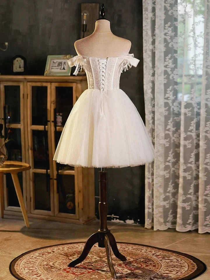 Cute White Tulle Sweetheart Beaded Homecoming Dress White Short Graduation Dresses Y1966 by simplepromdress