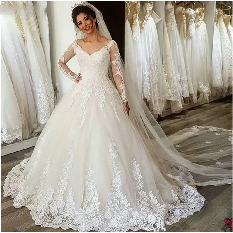 Long Sleeves Plus Size Wedding Dress Vestido de Noiva Bride Dress Robe Mariage V Neck Lace Appliques Lace Up Bridal Gowns by payinti