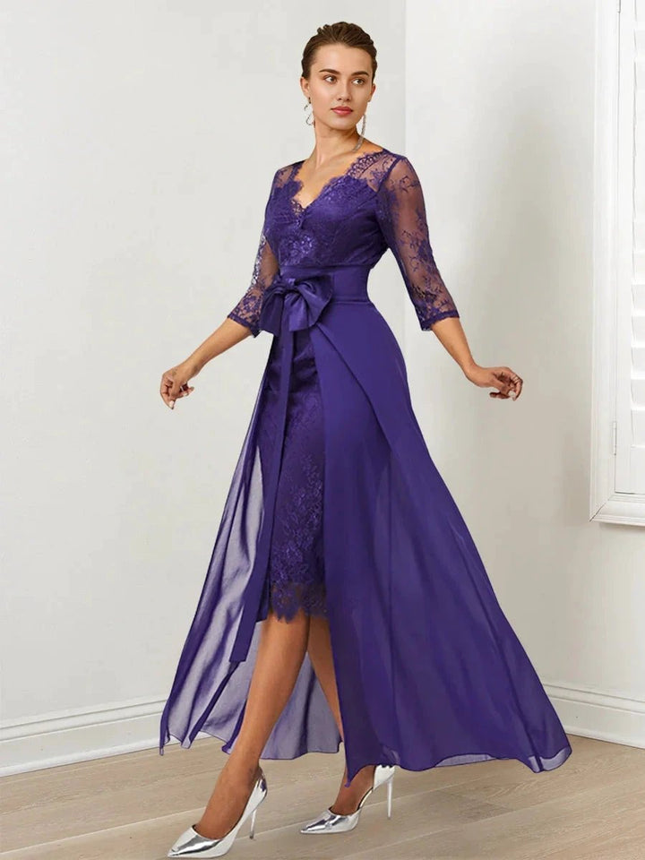 Sheath/Column Lace V-Neck Mother of the Bride Dresses with Watteau Train by Dreamylily