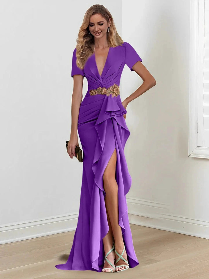 Mermaid/Trumpet Floor-Length V Neck Mother of the Bride Dresses with Ruffles by Dreamylily