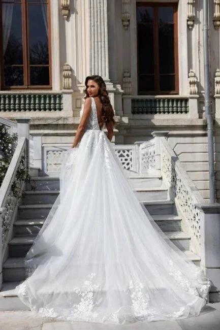 Mermaid Ball Gown Chiffon V-Neck Wedding Dress with Appliques by misshow.com