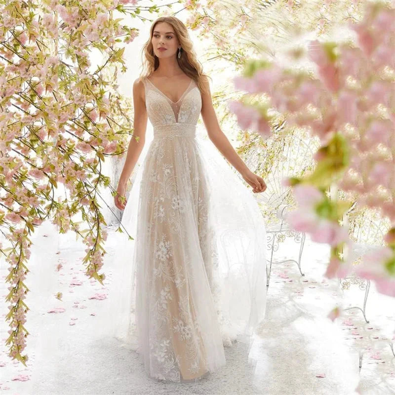 New European and American Foreign Wedding Dress Sexy Fashion V-neck Sleeveless Lace Wedding Dress by payinti