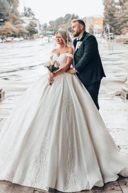 Off-The-Shoulder Sweetheart Stain Ball Gown Wedding Dress with Appliques by misshow.com