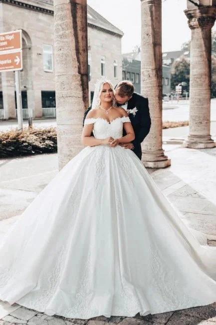 Off-The-Shoulder Sweetheart Stain Ball Gown Wedding Dress with Appliques by misshow.com