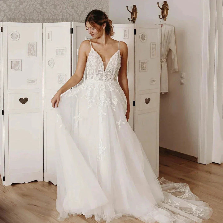 Sexy Off Shoulder Sleeveless Mopping Wedding Dresses Spaghetti Straps V-Neck Simple White Backless Pleat Princess Bride Gowns by payinti