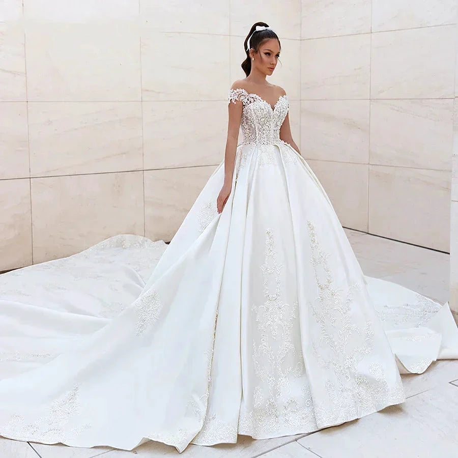 Sexy Off Shoulder Wedding Dresses A-Line Lace Applique Women&