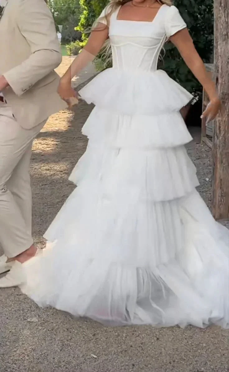 Chic Tiered Tulle Wedding Dress,Vintage Wedding Dress Y4266 by simplepromdress