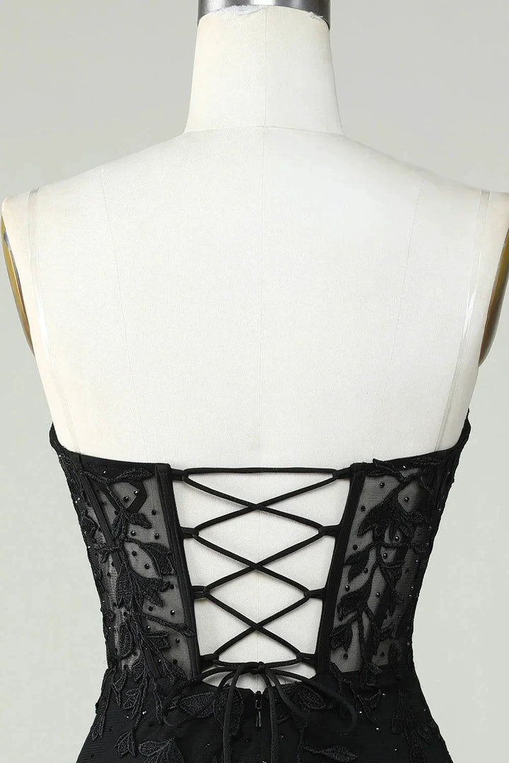 Bodycon Black Sweetheart Corset Short Homecoming Dress with Appliques by WEDTREND