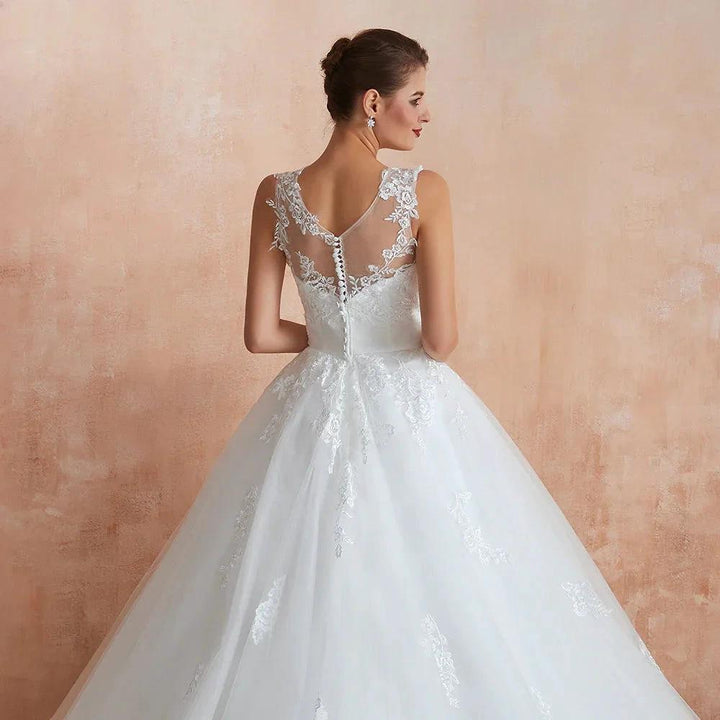 Amazing Long A-line Appliques Lace Tulle Wedding Dress by BIZTUNNEL