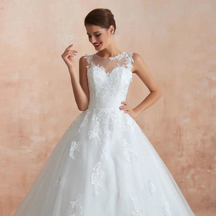 Amazing Long A-line Appliques Lace Tulle Wedding Dress by BIZTUNNEL