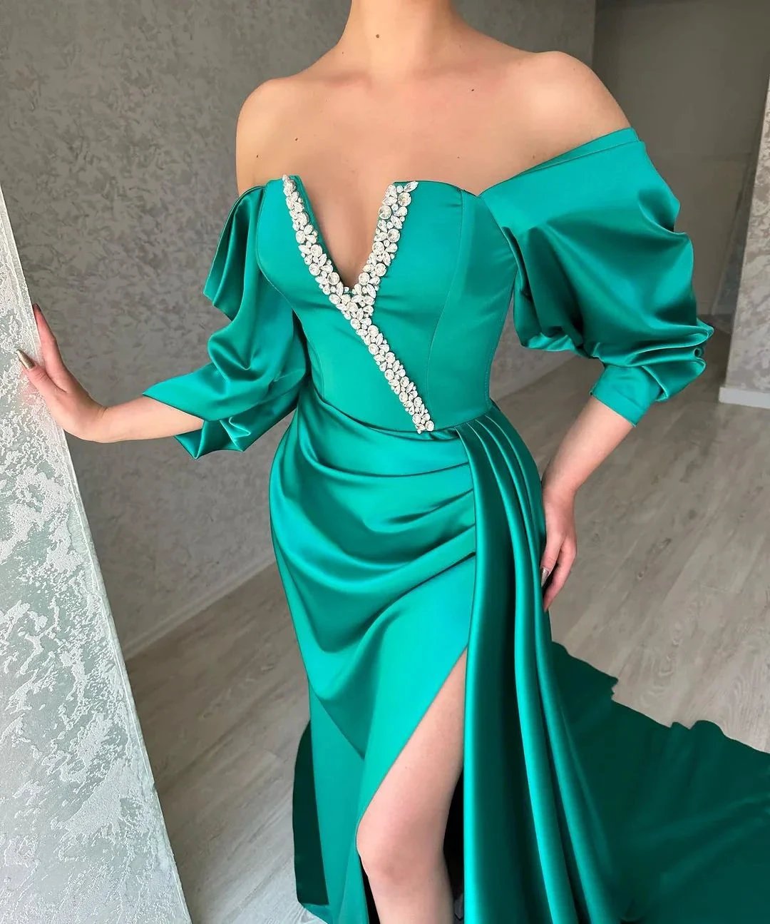 Amazing Long Green A-line Off-the-shoulder Prom Dress With Slit by misshow.com