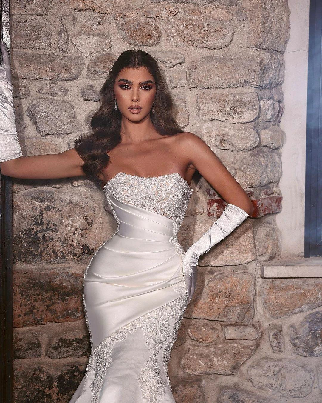 Beautiful Long Mermaid White Lace Sleeveless Wedding Dress With Appliques by misshow.com