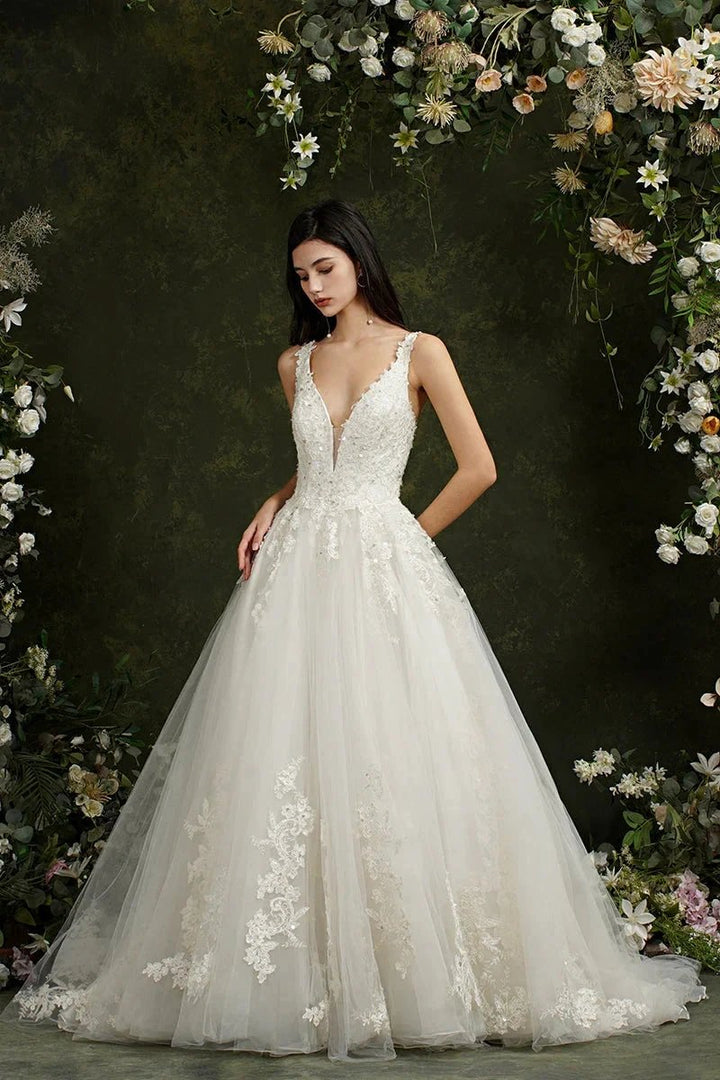 Biztunnel Long A-line V-neck Tulle Lace Backless Wedding Dresses by BIZTUNNEL