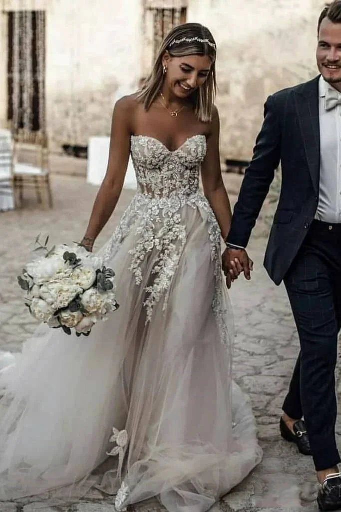 Boho Long Sweetheart Tulle Appliques Lace Wedding Dress by BIZTUNNEL
