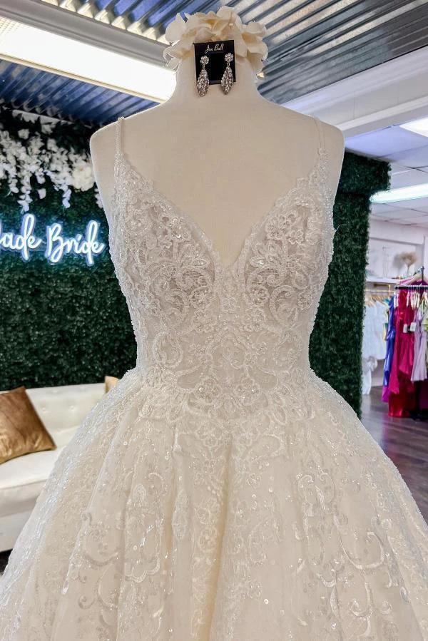 Chic Long A-line V-neck Floral Lace Open Back Wedding Dresses by BIZTUNNEL