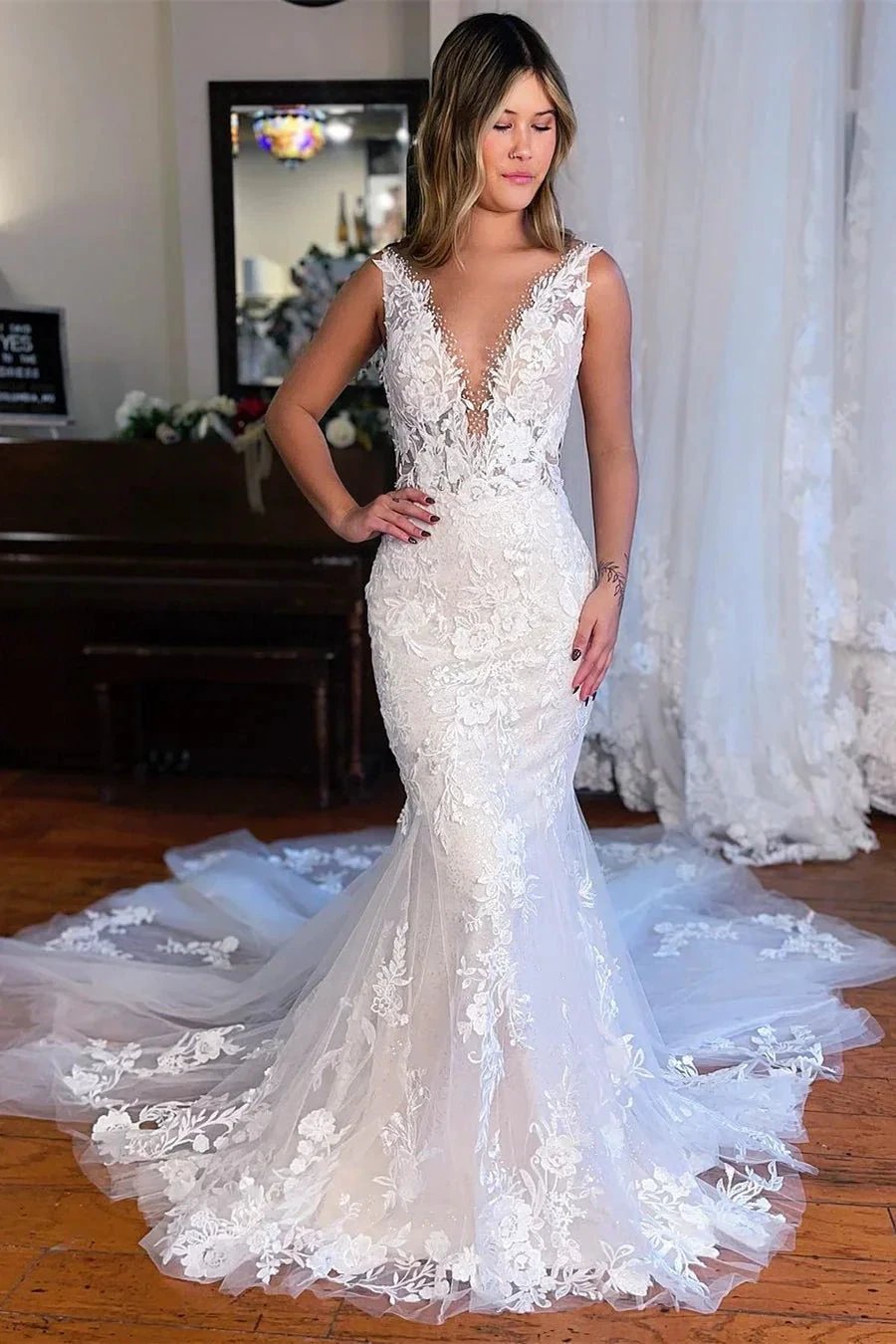 Chic Long Mermaid V-neck Sleeveless Lace Wedding Dress by misshow.com