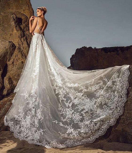 Chic Sleeveless V-Neck Wedding Dress Aline Tulle Brial Dress with Lace Appliques&amp; Pockets by misshow.com