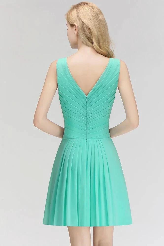 Classic V-Neck Floral Mini Cocktail Dress Sleeveless Chiffon Knee Length Homecoming Dress by misshow.com